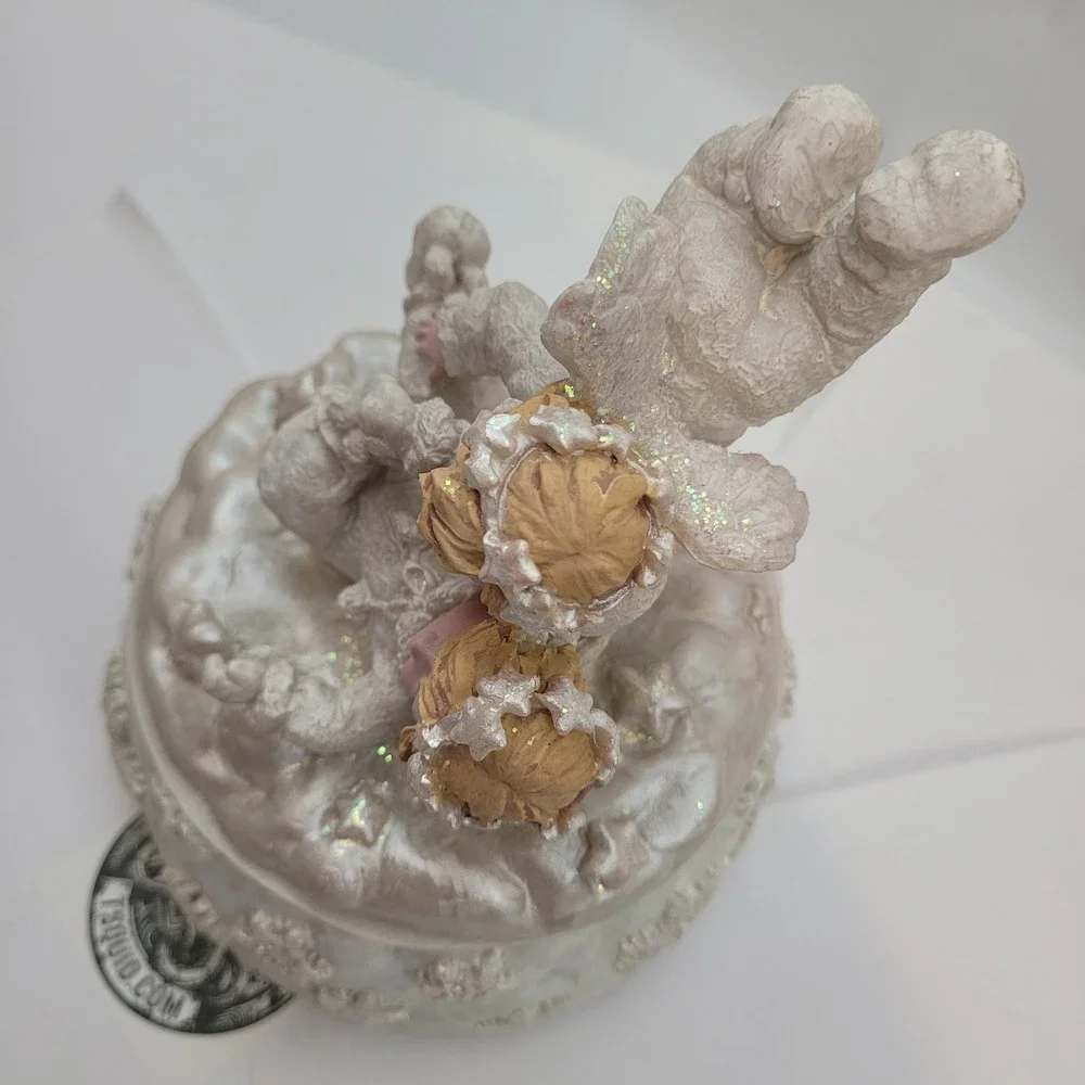 Rare Vintage Winter Angel Cherubs Rotating Music Box Iridescent Snowflake Child